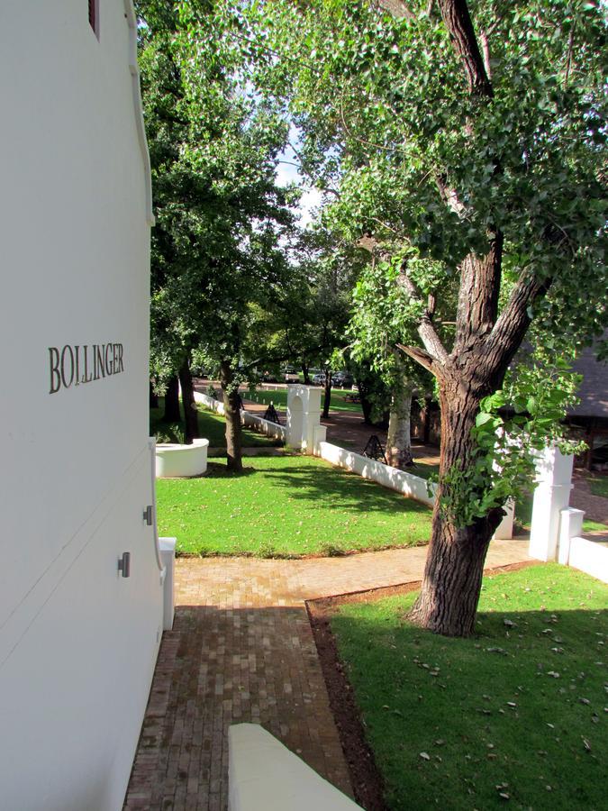 River Meadow Manor Centurion Exterior photo