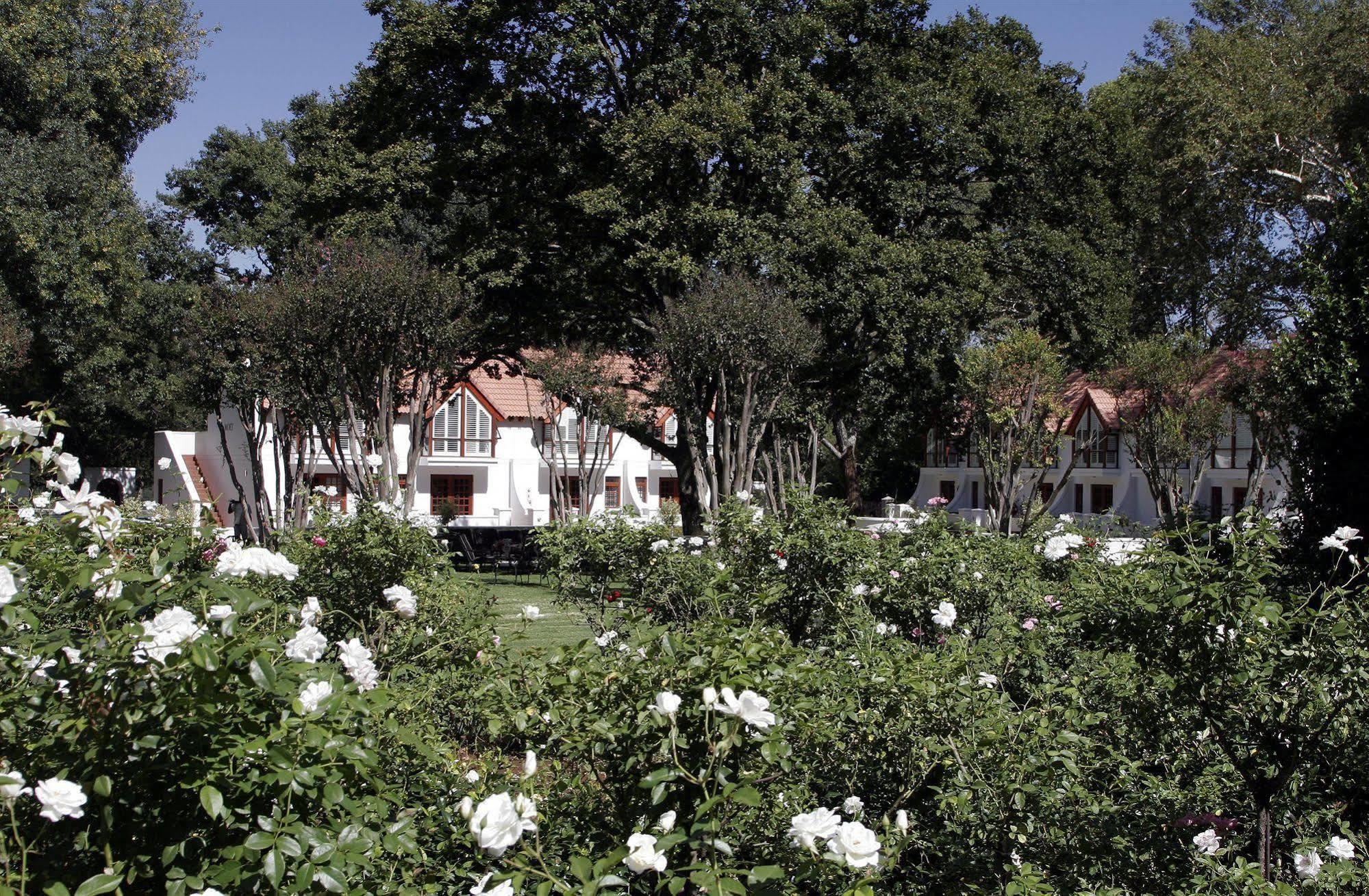 River Meadow Manor Centurion Exterior photo